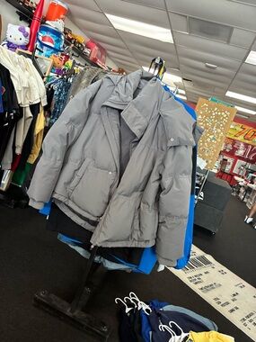 Womens Gray Puffer Jacket - Warm Quilted Coat Heavy SZ XL Unbranded